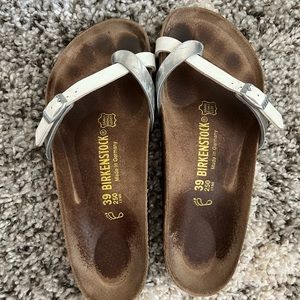 Size 8 (39) Birkenstock sandals